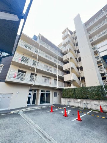 UURコート茨木東中条の外観