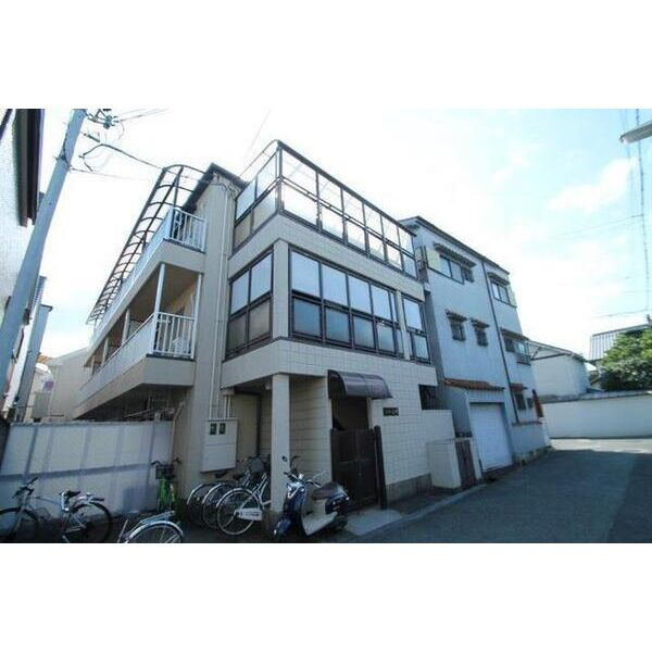 ルネ山岸の外観
