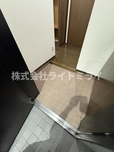 白金アネックスの玄関|同間取り別部屋参考写真 