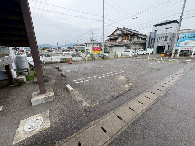 アビーロード樋之口の駐車場
