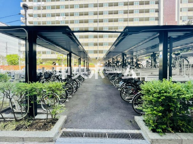メトロハイツ東陽の駐輪場|【自転車置き場】最新の空き状況や費用などの詳細は担当スタッフまでお問い合わせください。