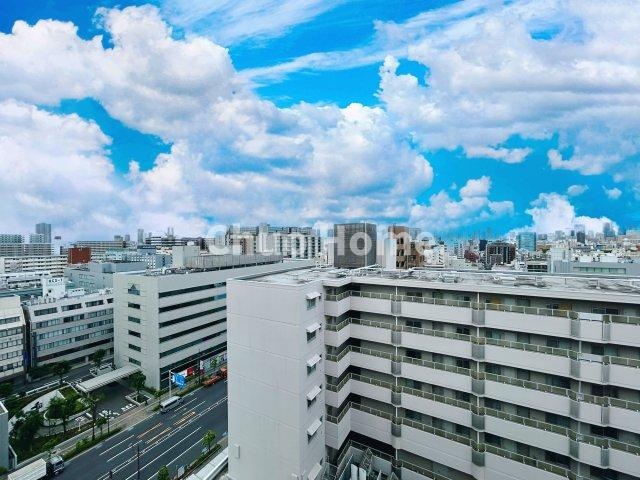 メトロハイツ東陽の展望|手を伸ばせば、ふれることが出来そうな環境が、そのままインテリアになったような印象です。その豊かな眺望にふさわしい空間には、通風・採光にも優れ、心地よい光と風があふれています
