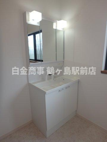 鶴ヶ島市柳戸町中古戸建の独立洗面台