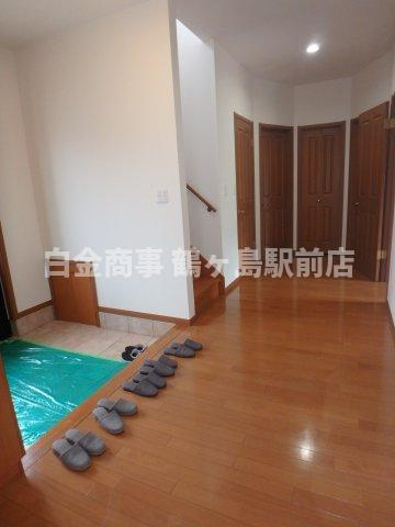 鶴ヶ島市柳戸町中古戸建の玄関