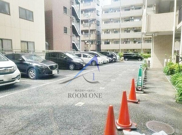 ペルシェール西葛西の駐車場|駐車場です。