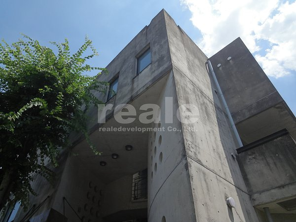 三鷹市新川６丁目の賃貸マンション
