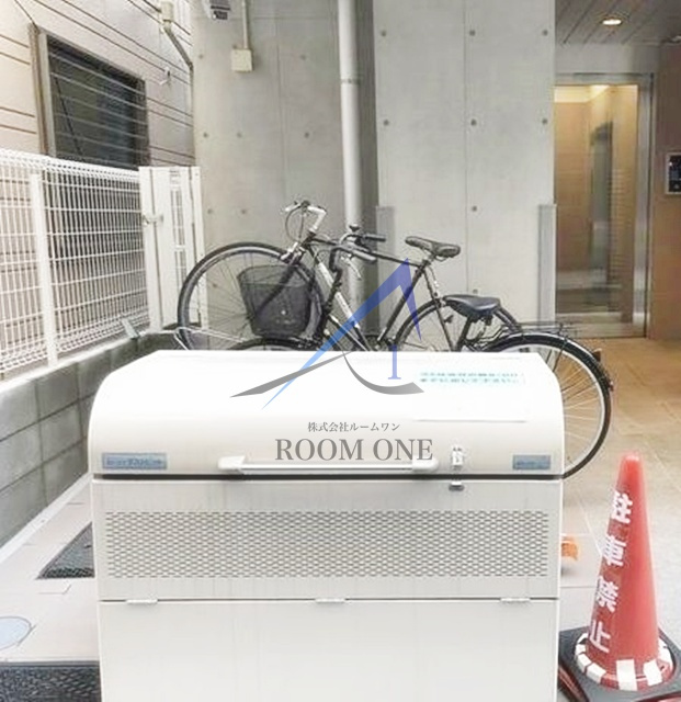 弘進ビル