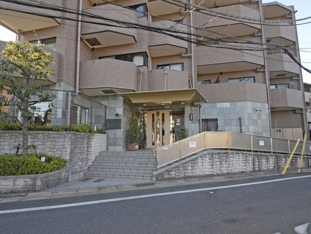 ライオンズガーデン大泉学園第２の外観|ライオンズガーデン大泉学園第２：スーパーやコンビニ近く買物便利！