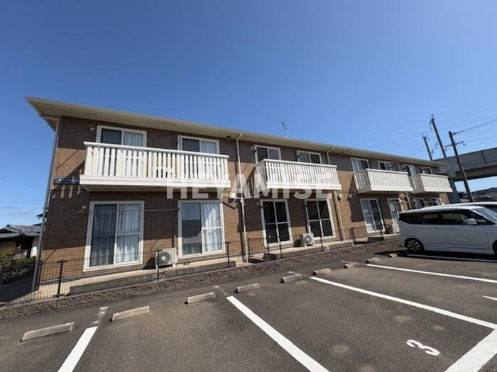 ルーラル諏訪A棟の外観