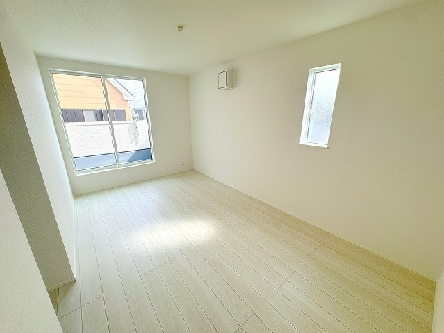 【洋室】 | 志木市中宗岡3丁目　新築一戸建住宅　全1棟　(ふじみ野店) | 居室8.5帖。