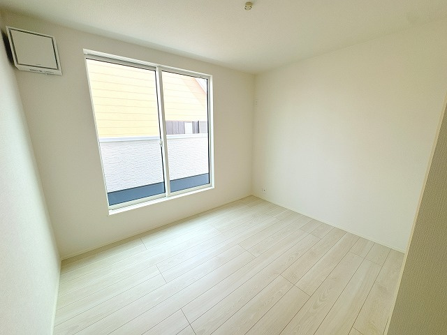 【洋室】 | 志木市中宗岡3丁目　新築一戸建住宅　全1棟　(ふじみ野店) | お子様の部屋にいかがでしょうか。