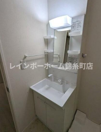 江戸川区松島３丁目のアパートの独立洗面台