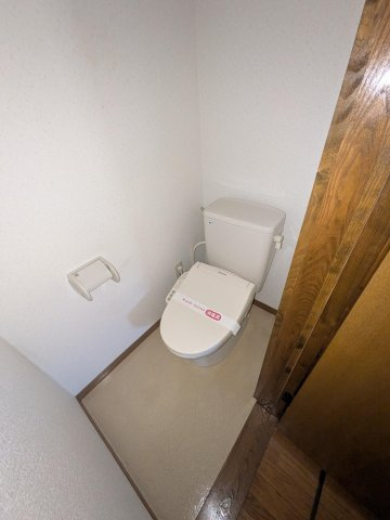 グランドールアベニュのトイレ|※別号室参考写真です