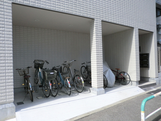 グランメゾンの駐車場|★入居者用自転車駐輪場★