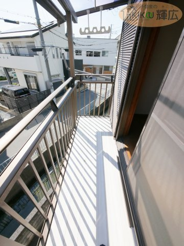 明石市魚住町西岡　中古戸建のバルコニー