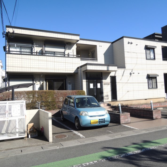 ライネスハイムの駐車場