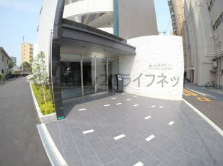 【エントランス】