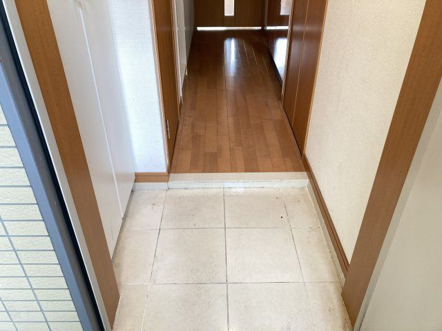 スカイコート大島の玄関