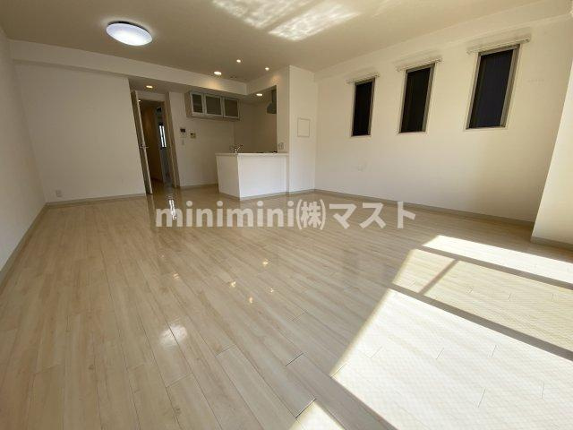 セレッソコート上本町EASTの居間・リビング|別号室参考写真