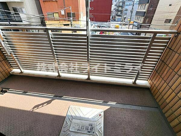 アスコットパーク上野のバルコニー