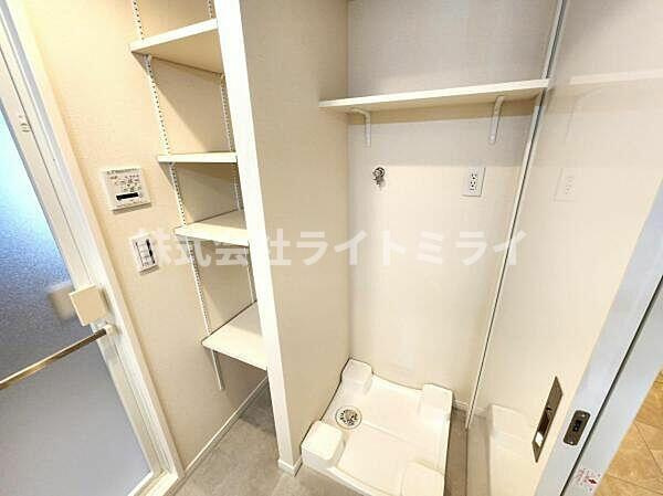 アスコットパーク上野の玄関