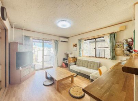 厚木市みはる野2丁目　中古戸建の居間・リビング