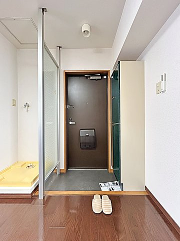 泉２０００の玄関