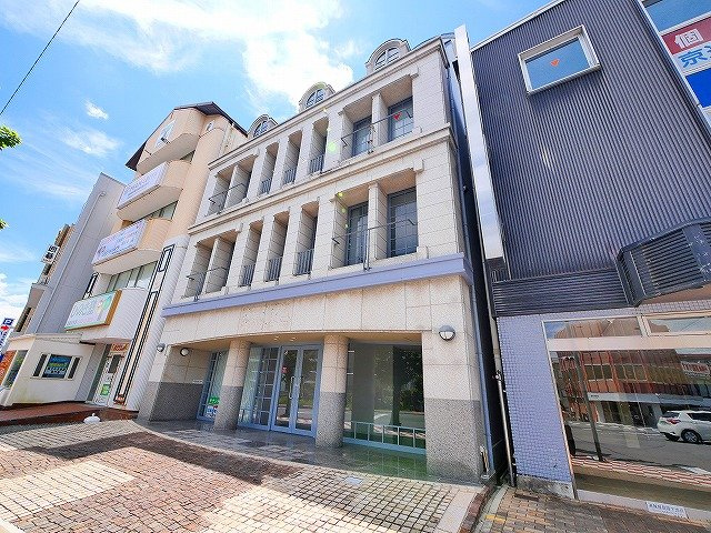 学園前SEEDビル