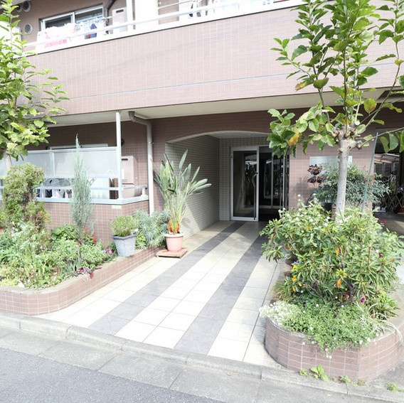 【エントランス】