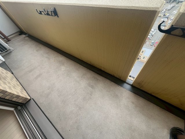 プレサンス名古屋ＳＴＡＴＩＯＮアブソリュートのバルコニー