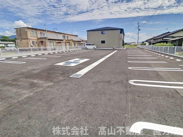 グランノ１の駐車場