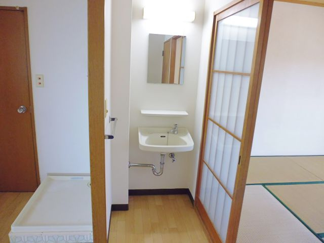 シティハイムフォーサム(大久保町森田）の洗面所