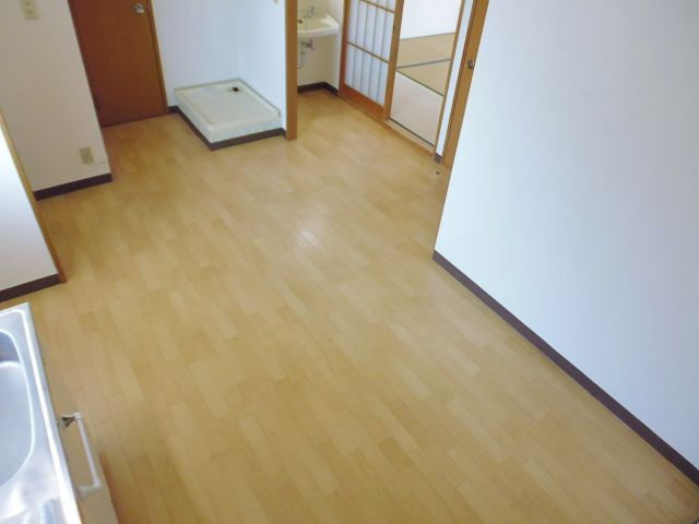 シティハイムフォーサム(大久保町森田）の居間・リビング