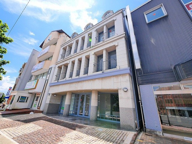 学園前SEEDビル