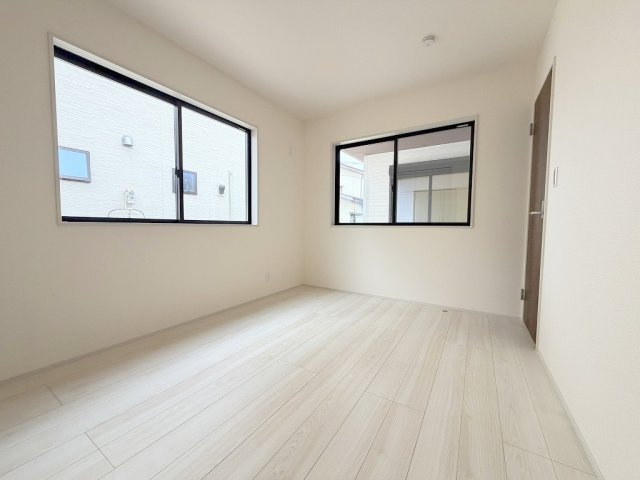 三郷市彦江1丁目　新築平屋戸建の洋室|2面採光の洋室6帖・子供部屋としていかがでしょう