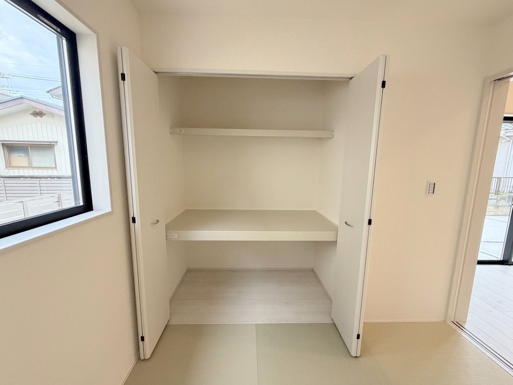 三郷市彦江1丁目　新築平屋戸建の収納|お布団の収納にも便利な押入です