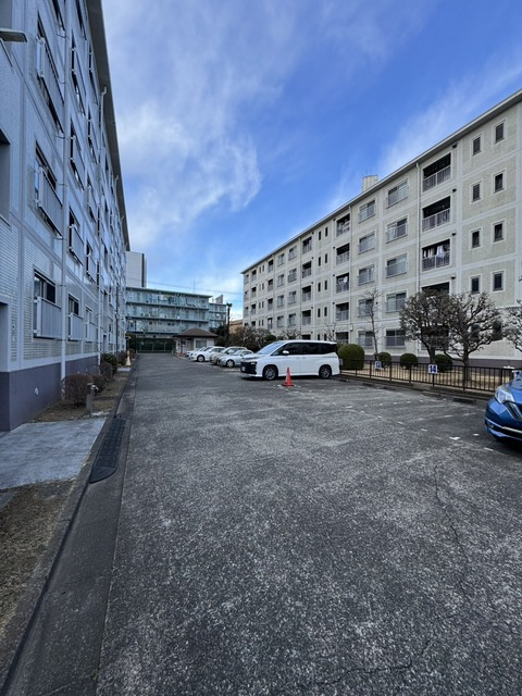 カミユ八王子Ａ棟の駐車場