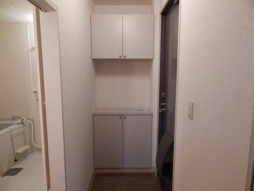 セトル嵐　Ｂ棟の玄関