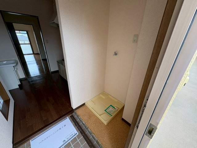 アビーロード西条の玄関