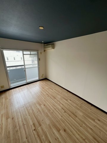 尼崎市水堂町２丁目の賃貸マンションの居間・リビング