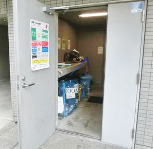 ルーブル新宿西落合七番館のその他共用部分|敷地内ごみ置き場です。
