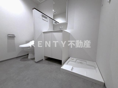 【トイレ】 | サウス・レジデンス目黒 | 落ち着いた色調のトイレです