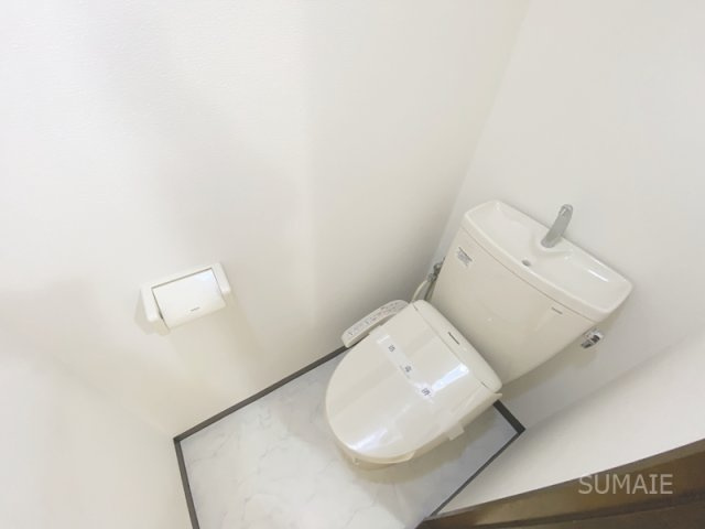 アーバン東町のトイレ|洗浄便座付きのトイレです☆