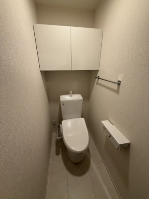 【トイレ】 | ディーアゼリア | 他部屋参考写真です