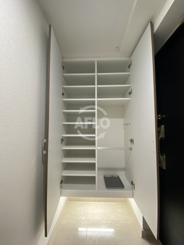 リーガル靭本町の収納|リーガル靱本町　シューズボックス