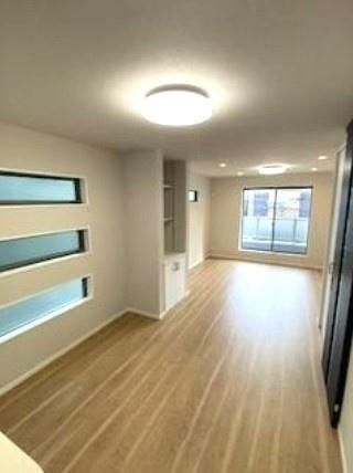 摂津市東別府2丁目　新築戸建の居間・リビング|おしゃれな居間です