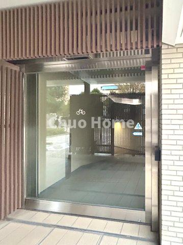 プラウドタワー東雲キャナルコートの駐輪場|【自転車置き場】最新の空き状況や費用などの詳細は担当スタッフまでお問い合わせください。