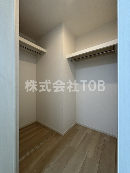 【収納】 | サン番館 | 洋室5.3帖　ウォークインクローゼット