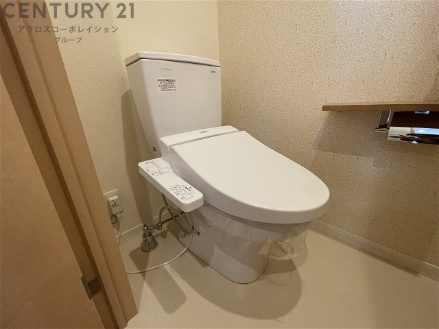 温水洗浄便座付きのトイレです！