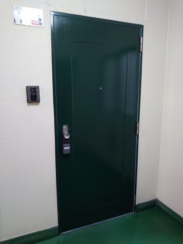 滝口マンションの玄関|別部屋の参考写真です。
